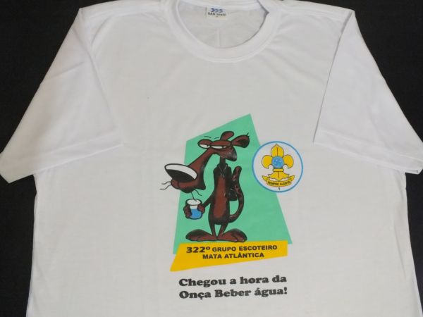Camiseta Branca com Mascote